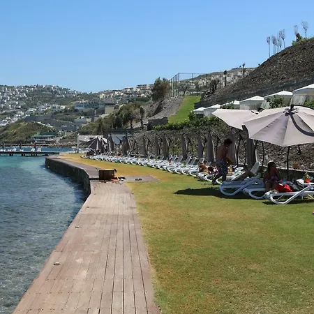 Bodrum Adabuku Luks 2+1 Ozel Plaj Ve Havuzlu Villa Bogazici