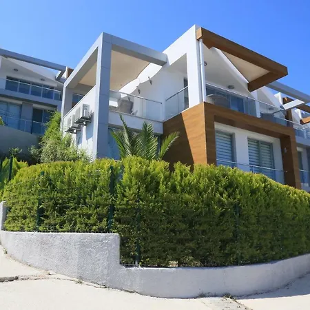 Bodrum Adabuku Luks 2+1 Ozel Plaj Ve Havuzlu Bogazici