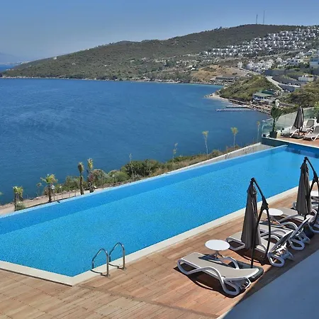 Bodrum Adabuku Luks 2+1 Ozel Plaj Ve Havuzlu Bogazici